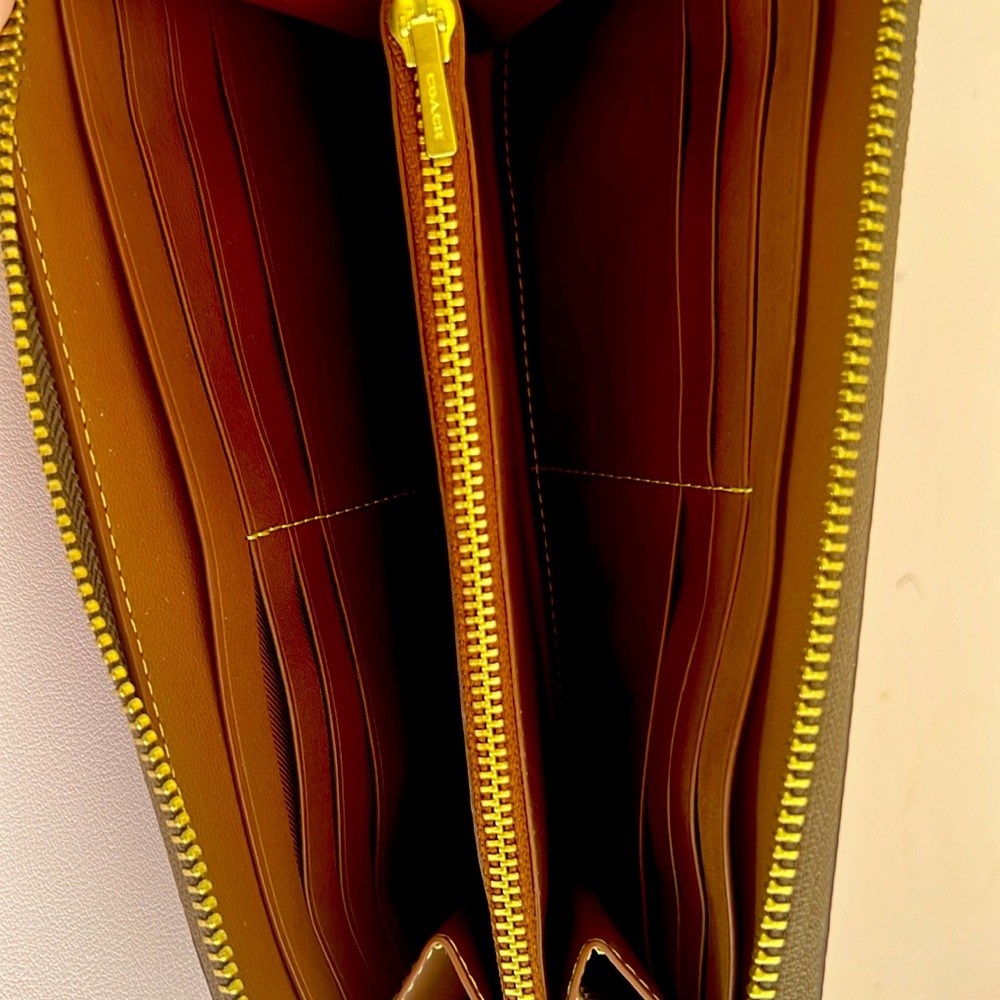 Accordion Zip Wallet In Signature Canvas With Hea… - image 4